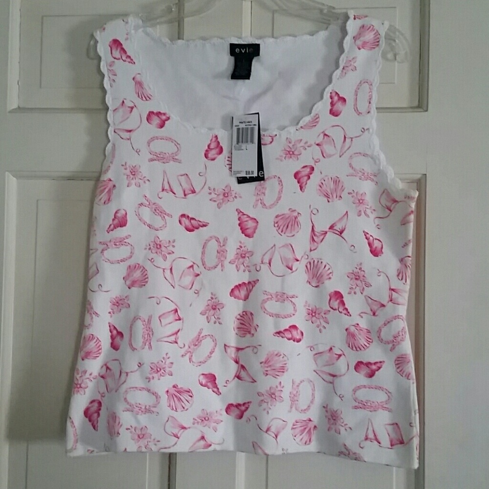 Evie white with Pink Shell Design Knit Top Sz L